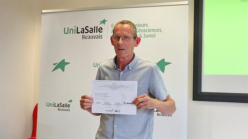 Henry Wattel a reçu les félicitations du jury pour son mémoire sur les biostimulants.